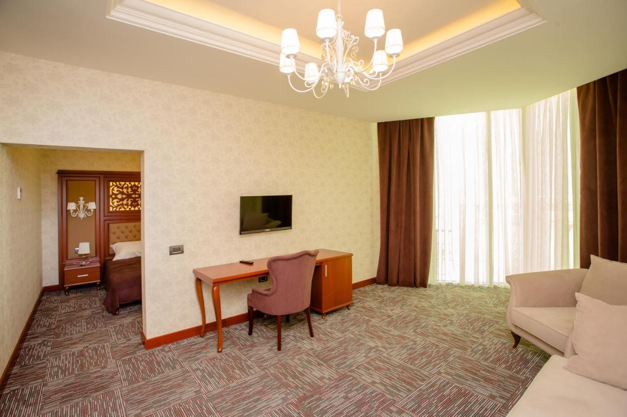 Azpetrol Hotel Qusar Bagian luar foto