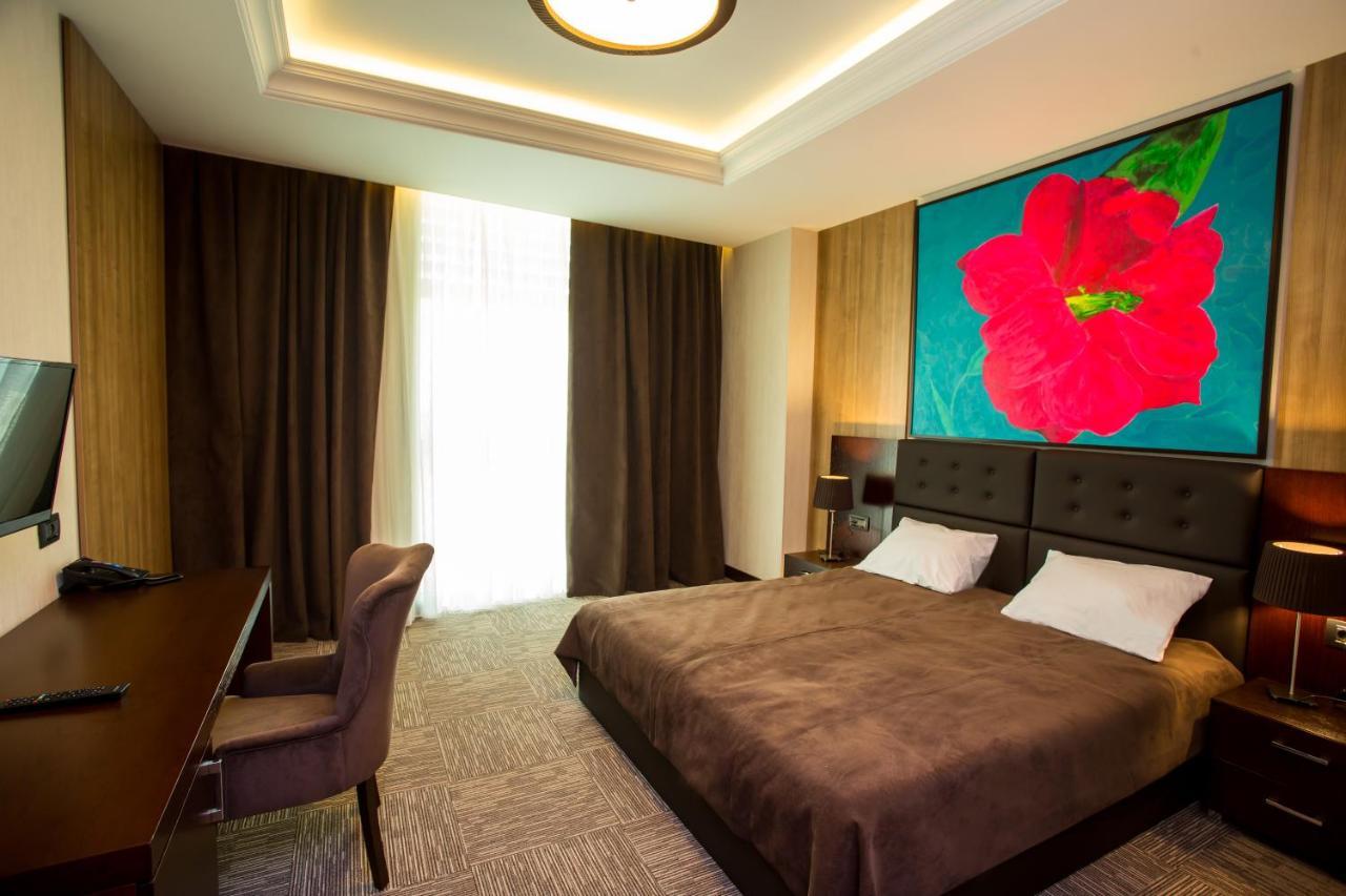 Azpetrol Hotel Qusar Bagian luar foto