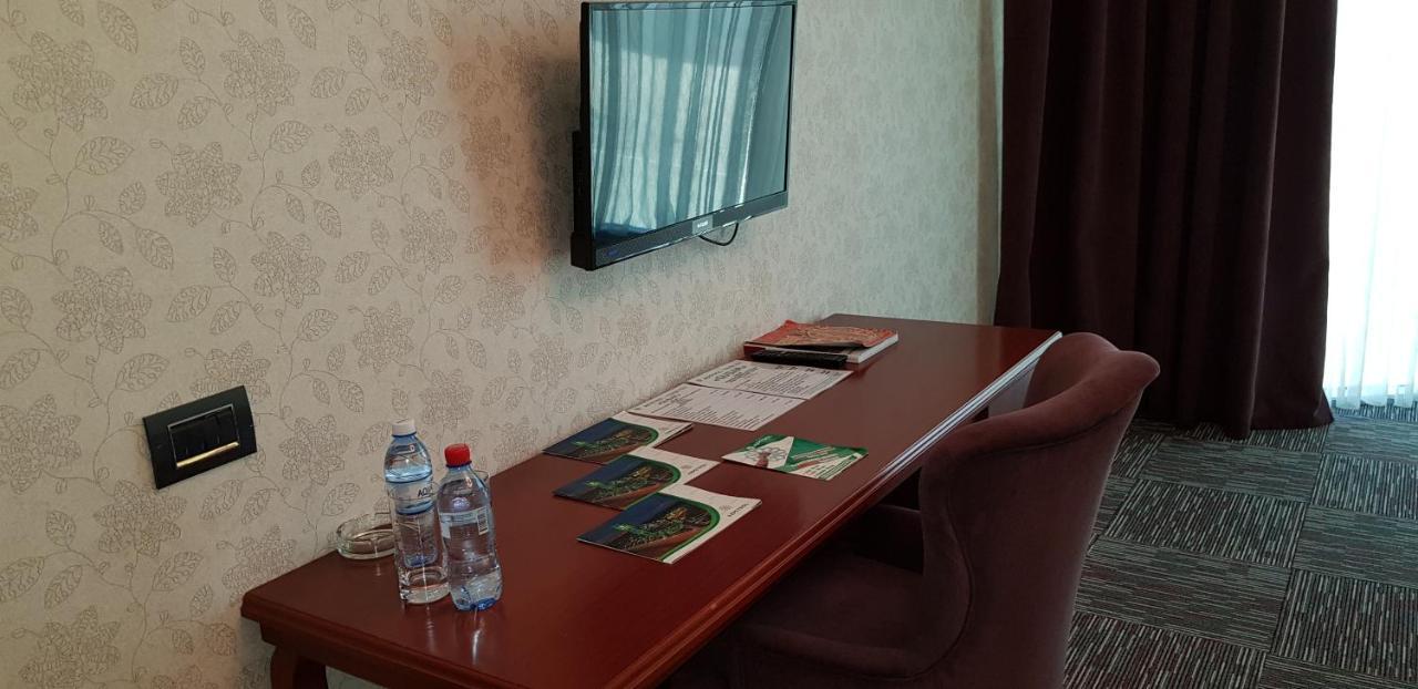Azpetrol Hotel Qusar Bagian luar foto